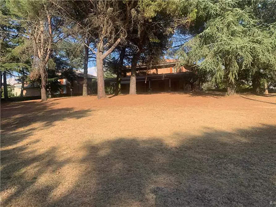 Immagine 35 di Villa in vendita  in Via Belvedere, 12 a Gualdo Cattaneo
