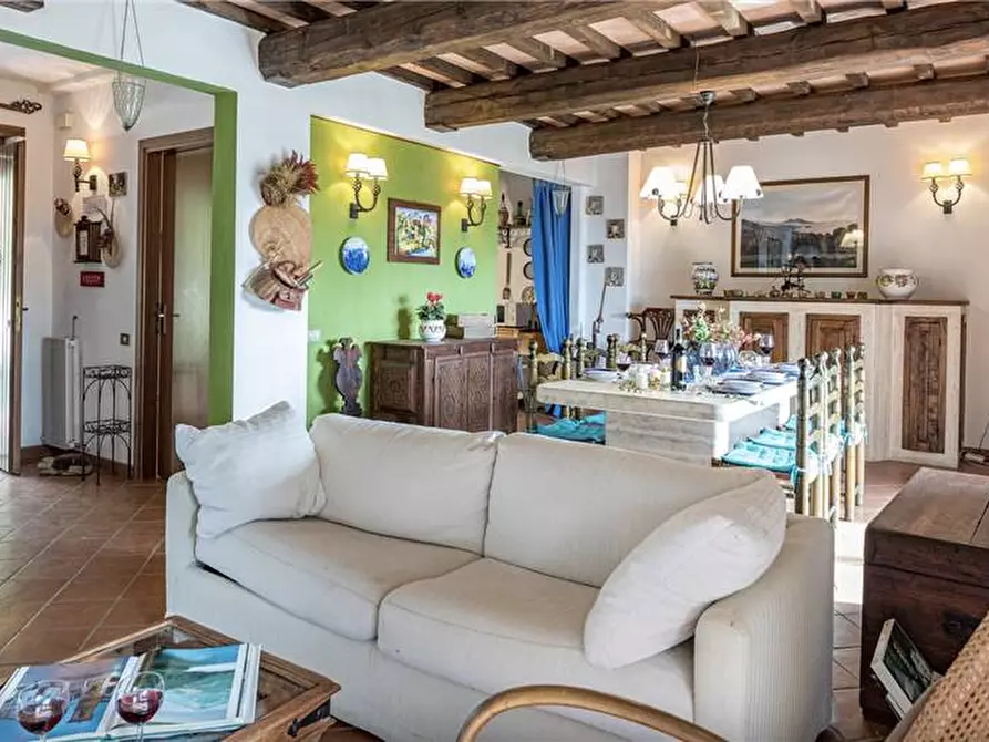 Immagine 18 di Rustico / casale in vendita  in Fraz. GRUTTI a Gualdo Cattaneo