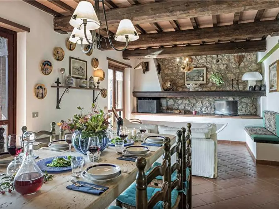 Immagine 19 di Rustico / casale in vendita  in Fraz. GRUTTI a Gualdo Cattaneo