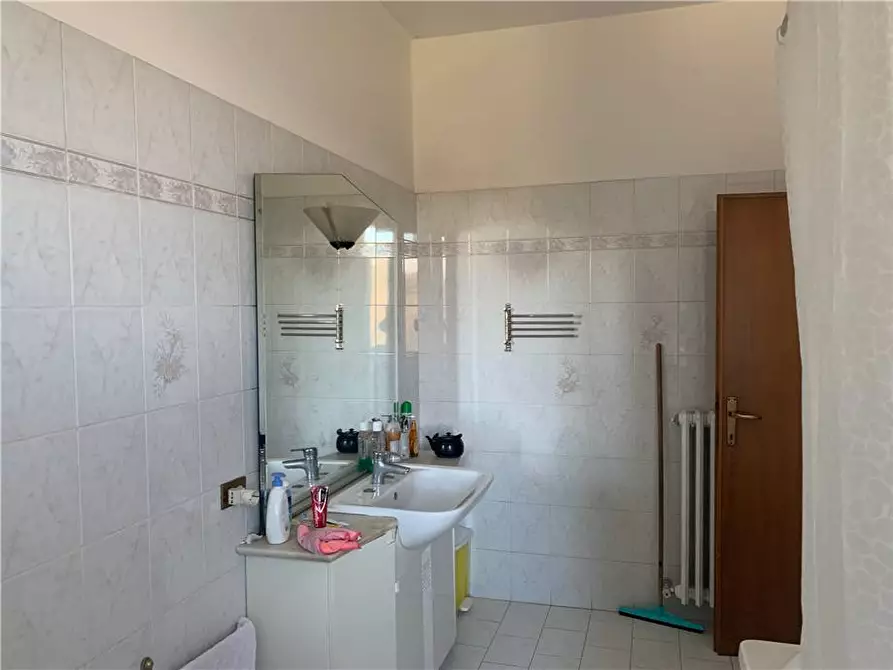 Immagine 11 di Casa bifamiliare in vendita  in Via Della Repubblica a Gualdo Cattaneo