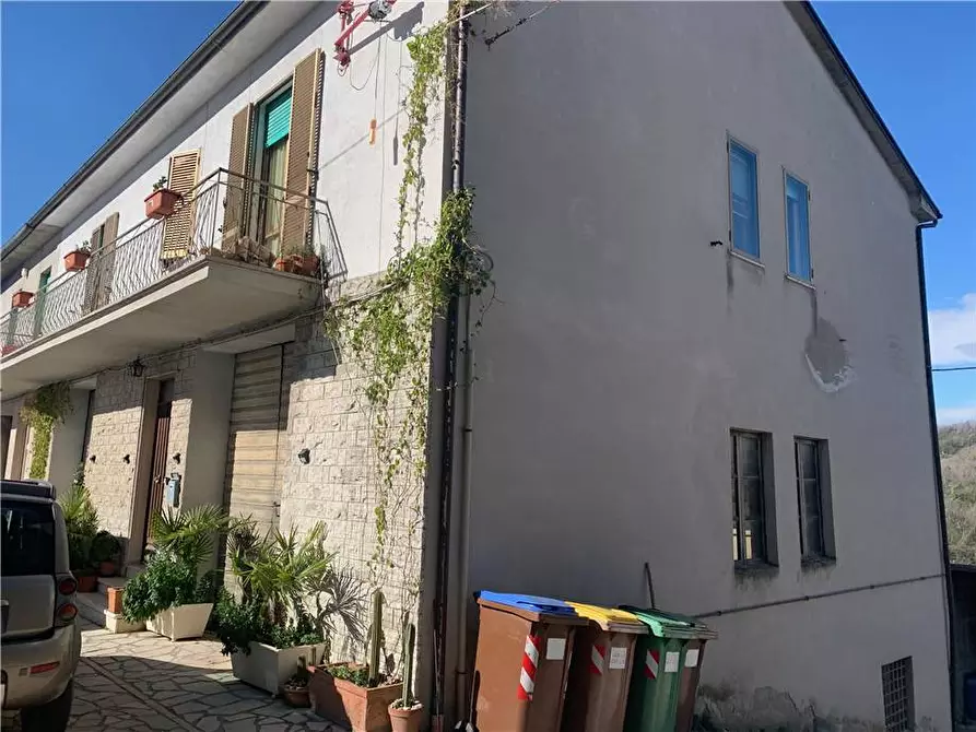 Immagine 2 di Casa bifamiliare in vendita  in Via Della Repubblica a Gualdo Cattaneo