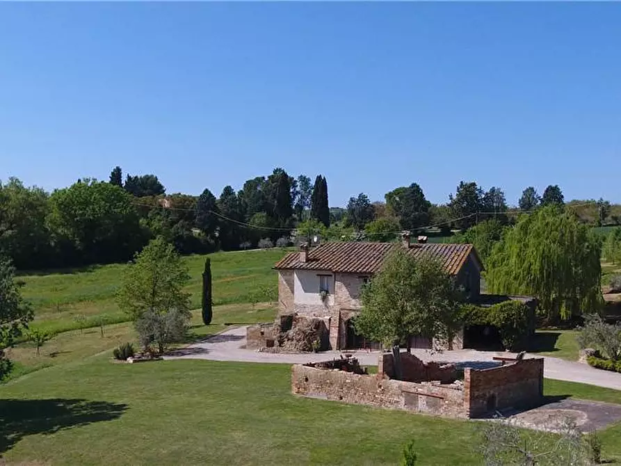 Immagine 4 di Rustico / casale in vendita  in Voc. Selva, 11 a Marsciano