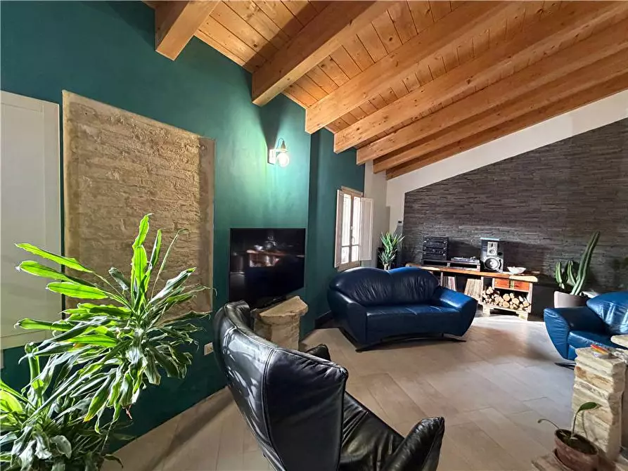Immagine 9 di Rustico / casale in vendita  in Voc. Selva, 11 a Marsciano
