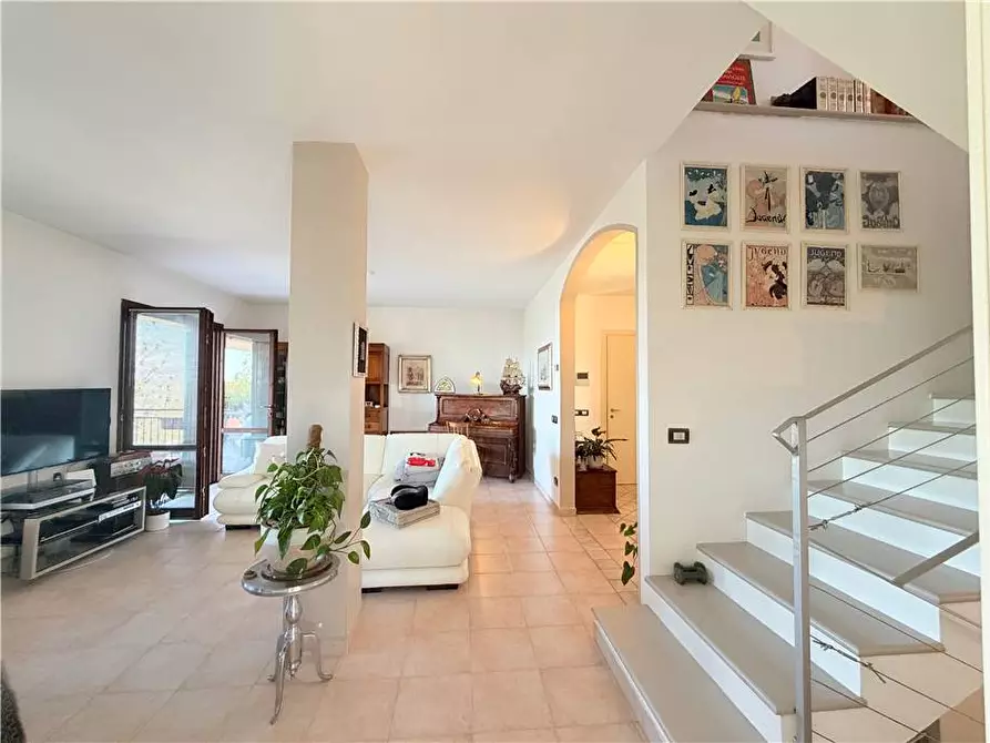Immagine 6 di Villa in vendita  in Via San Bernardino, 22 a Bettona
