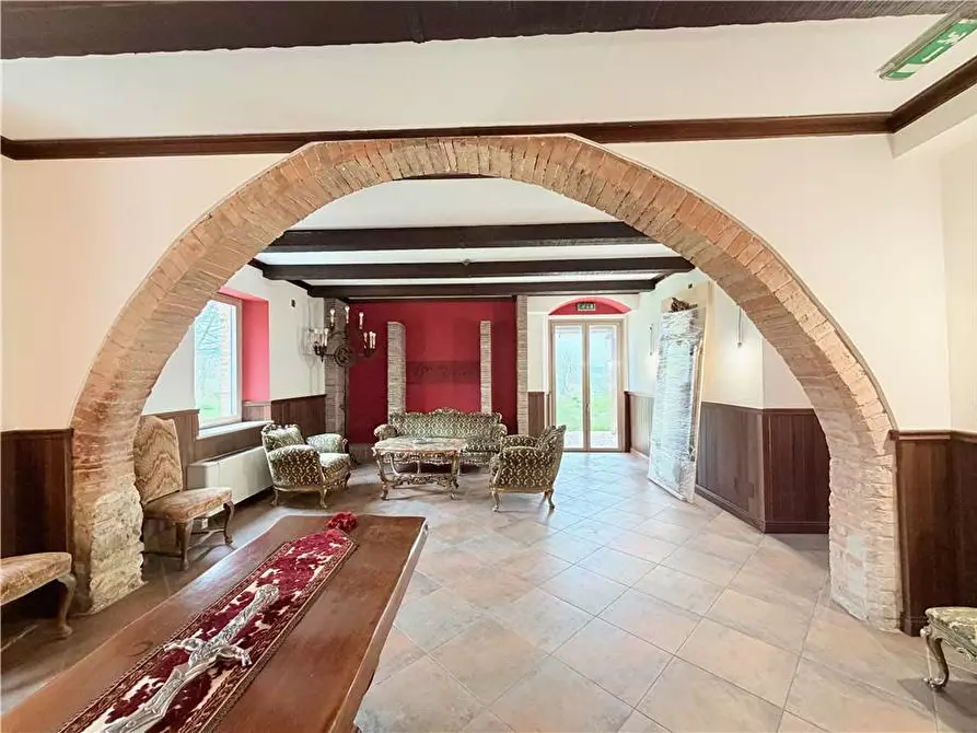Immagine 14 di Rustico / casale in vendita  in Via Loretto, 6 a Todi