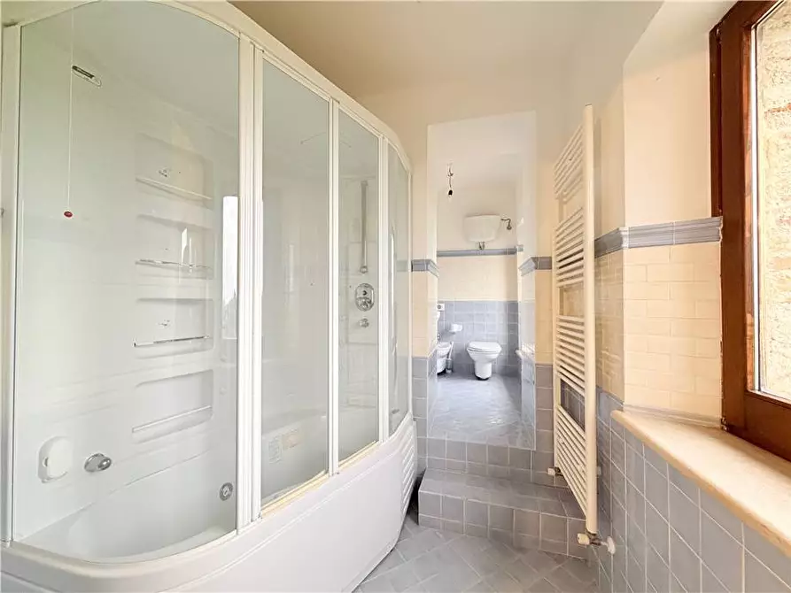 Immagine 27 di Rustico / casale in vendita  in Via Loretto, 6 a Todi