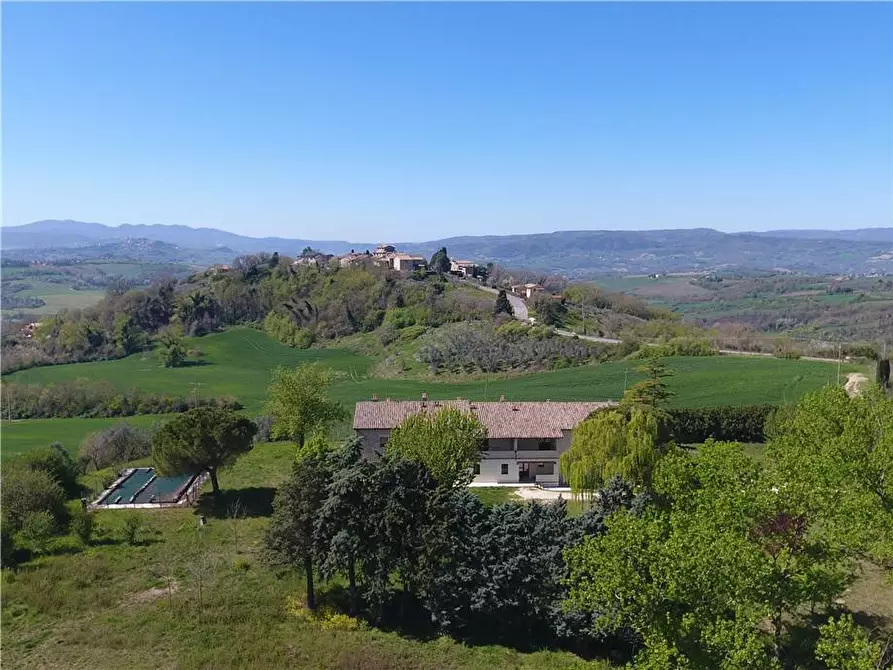 Immagine 4 di Rustico / casale in vendita  in Via Loretto, 6 a Todi