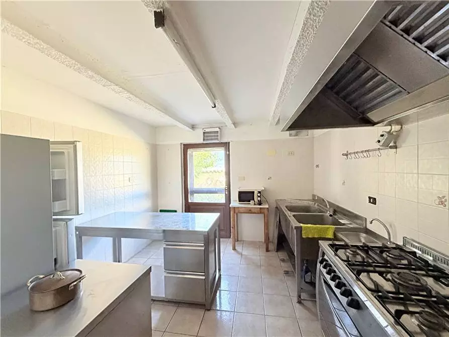Immagine 12 di Villa in vendita  in Voc. Selvetta a Cannara