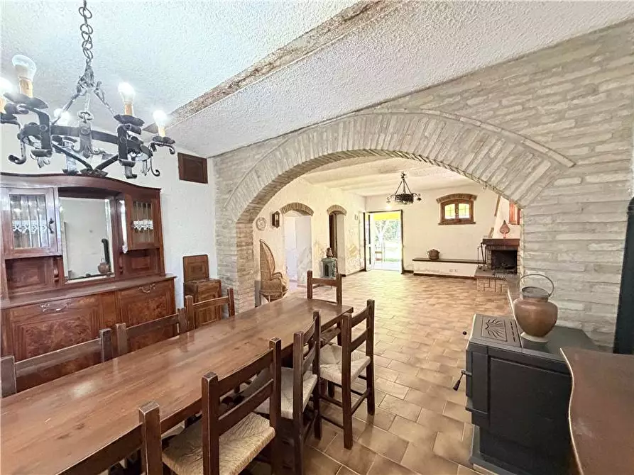 Immagine 6 di Villa in vendita  in Voc. Selvetta a Cannara