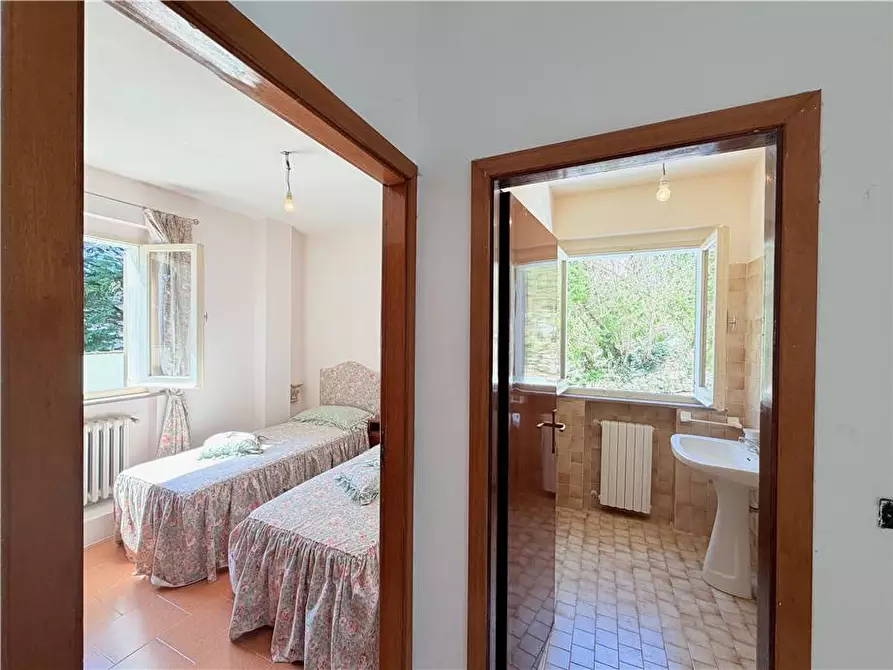 Immagine 10 di Casa bifamiliare in vendita  in Via Montemaggio a San Leo