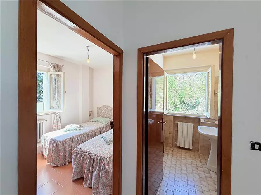 Immagine 11 di Casa bifamiliare in vendita  in Via Montemaggio a San Leo