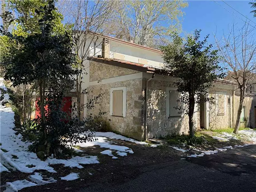 Immagine 2 di Casa bifamiliare in vendita  in Via Montemaggio a San Leo