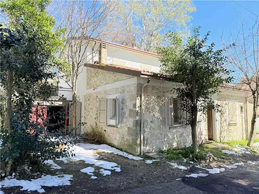 Immagine 30 di Casa bifamiliare in vendita  in Via Montemaggio a San Leo