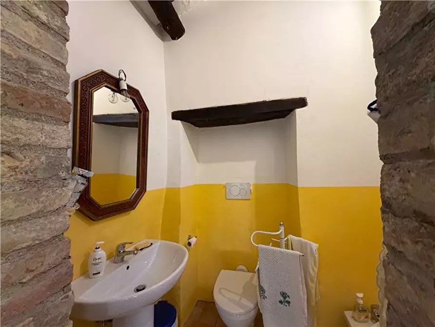 Immagine 23 di Stabile in vendita  in Via Saragano a Gualdo Cattaneo