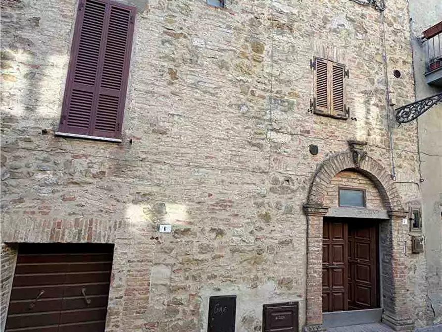 Immagine 3 di Stabile in vendita  in Via Saragano a Gualdo Cattaneo