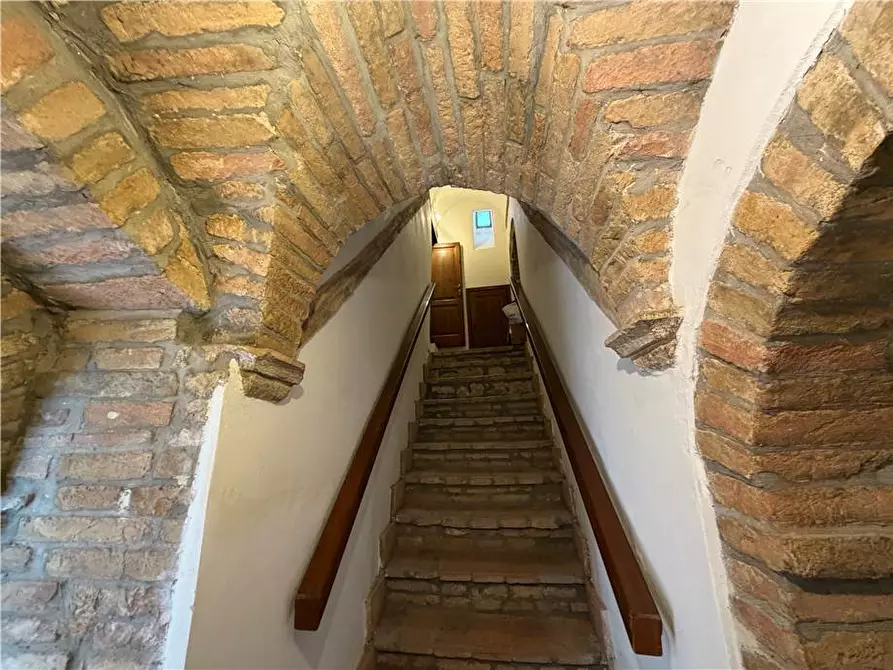 Immagine 5 di Stabile in vendita  in Via Saragano a Gualdo Cattaneo