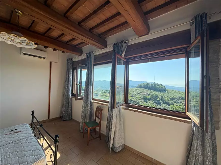 Immagine 24 di Rustico / casale in vendita  in Loc. CANALICCHIO VIA G.GARIBAL, 14 a Collazzone