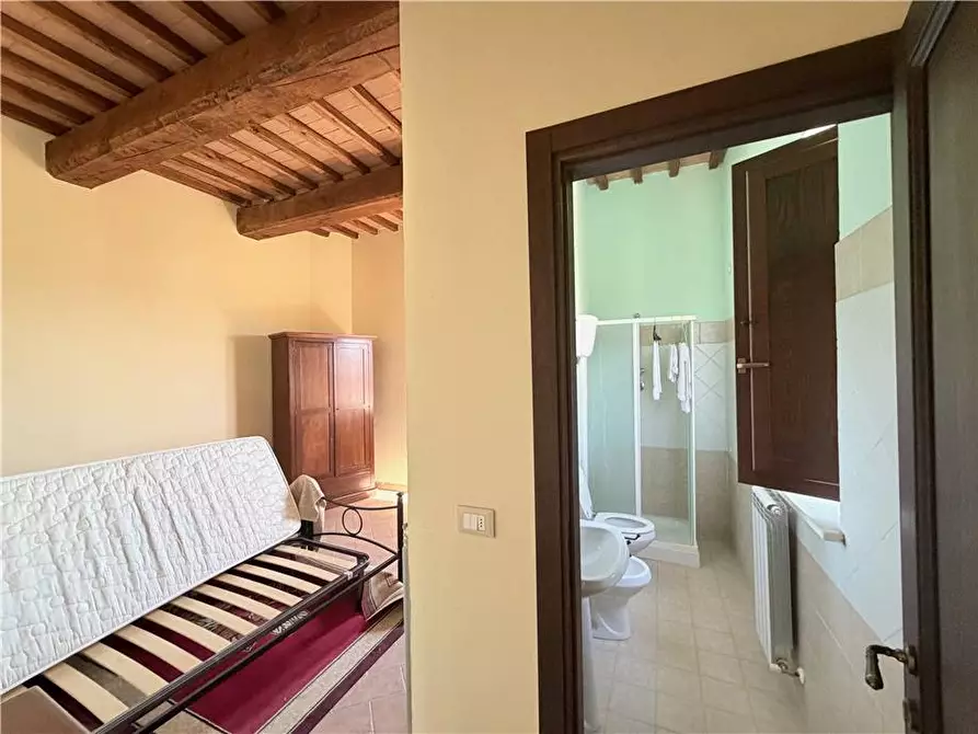 Immagine 27 di Rustico / casale in vendita  in Loc. CANALICCHIO VIA G.GARIBAL, 14 a Collazzone