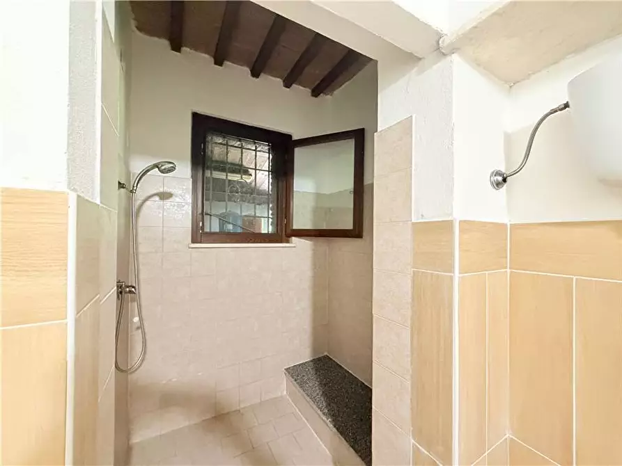 Immagine 29 di Rustico / casale in vendita  in Loc. CANALICCHIO VIA G.GARIBAL, 14 a Collazzone