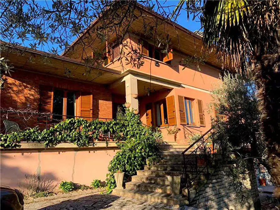 Immagine 1 di Villa in vendita  in Via Roma, 19 a Collazzone