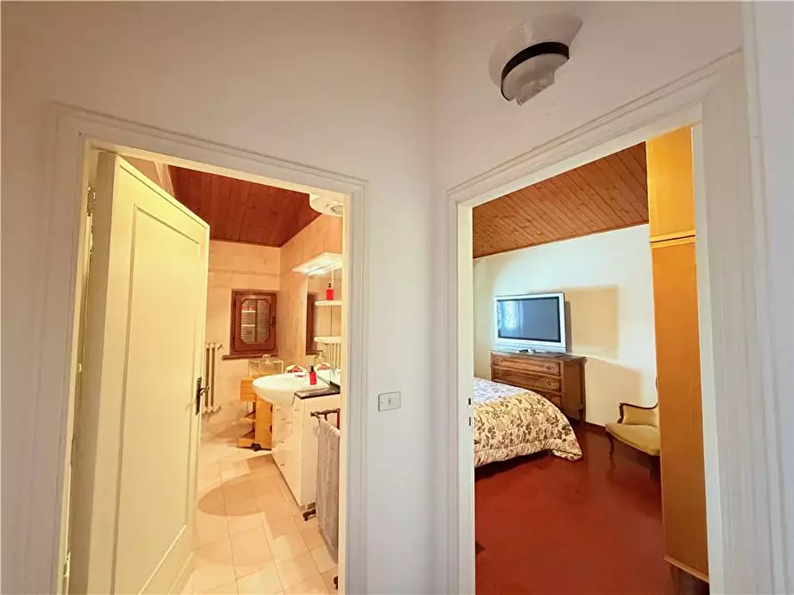 Immagine 23 di Villa in vendita  in Via Roma, 19 a Collazzone