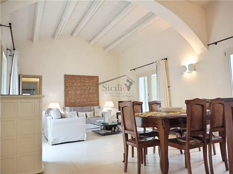 Immagine 3 di Villa in vendita  a Scicli