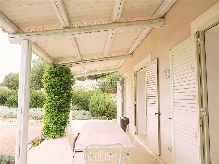 Immagine 4 di Villa in vendita  a Scicli