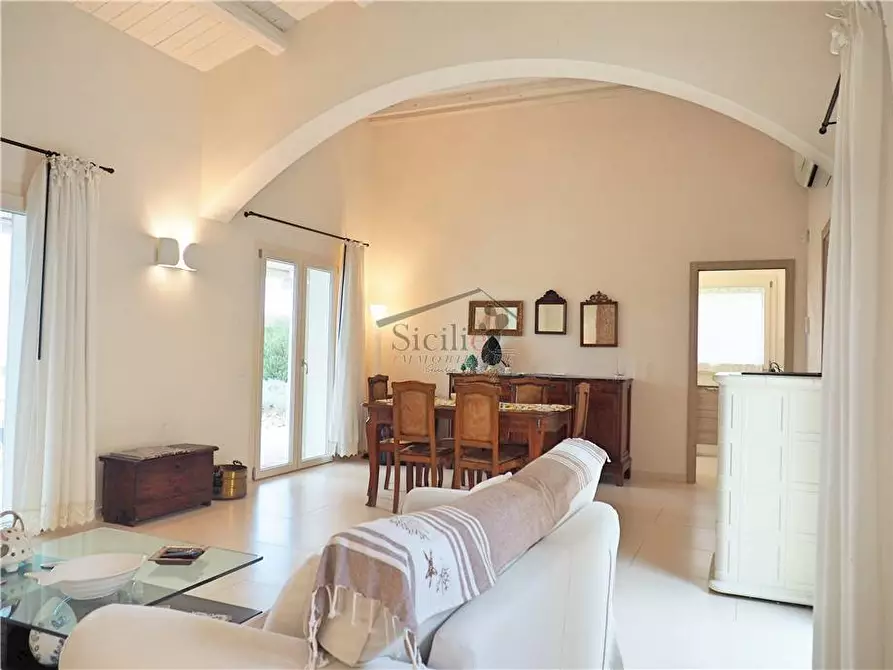 Immagine 5 di Villa in vendita  a Scicli