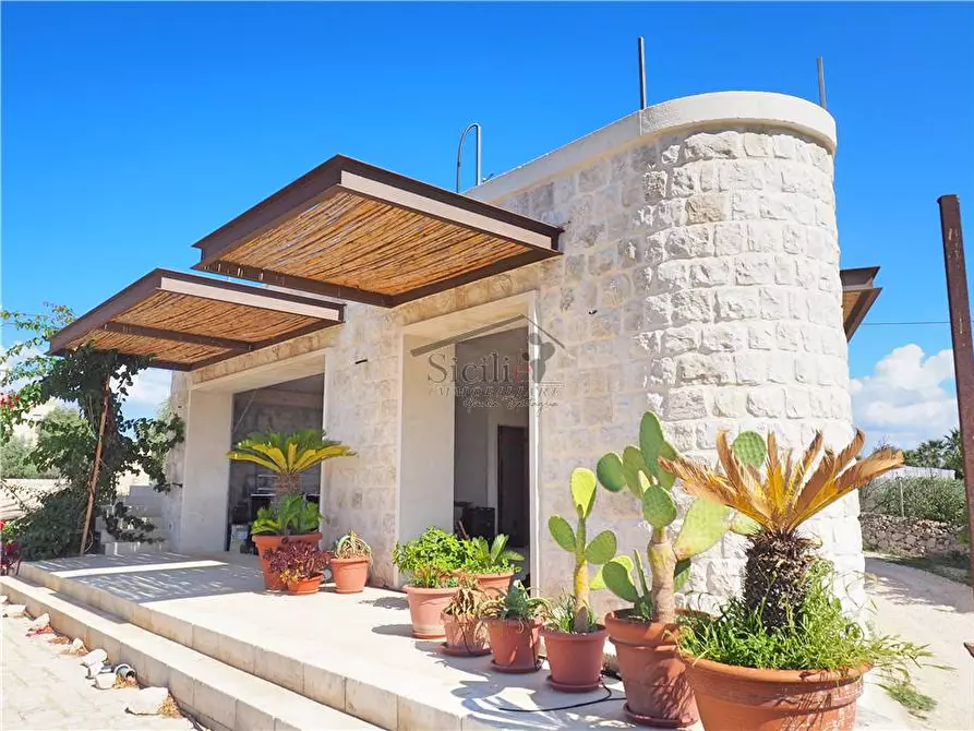 Immagine 4 di Rustico / casale in vendita  a Scicli