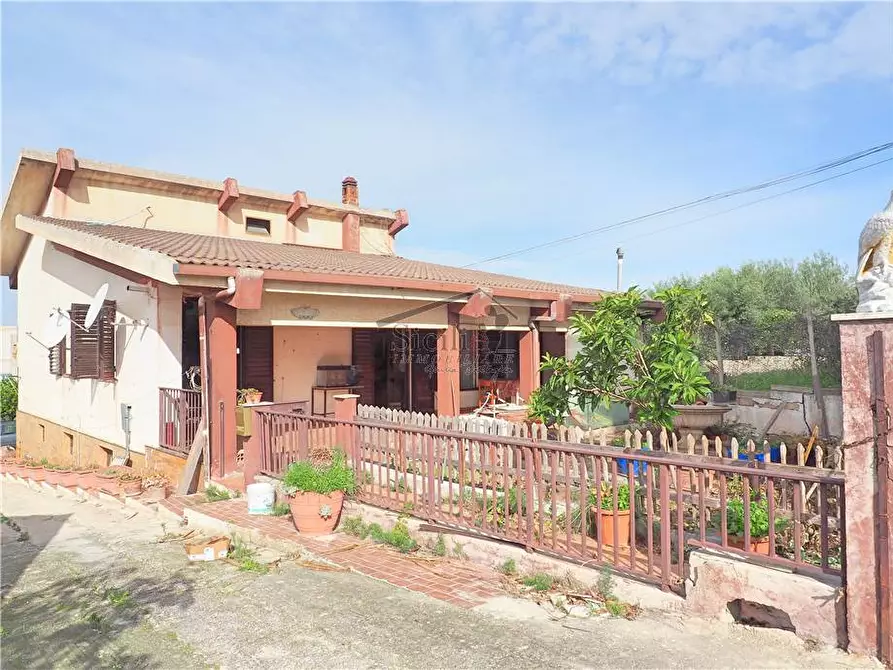 Immagine 2 di Villa in vendita  a Scicli