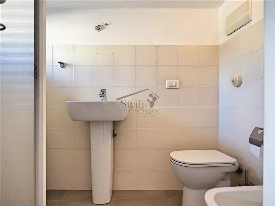 Immagine 11 di Villa in vendita  a Scicli