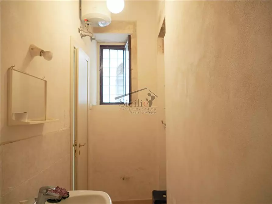 Immagine 8 di Villa in vendita  a Scicli