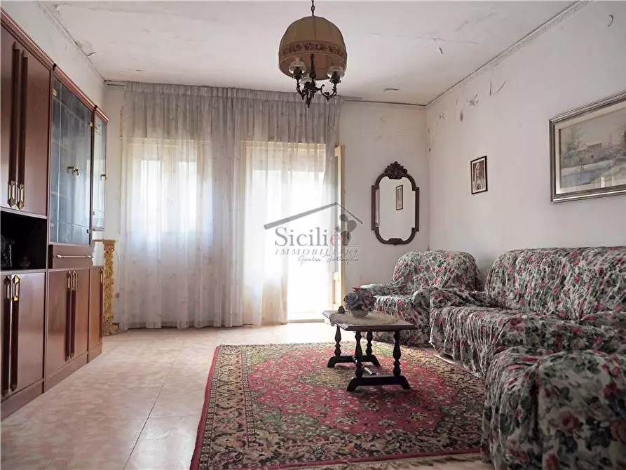 Immagine 2 di Villa in vendita  a Scicli