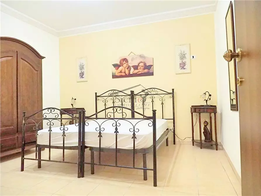 Immagine 4 di Villa in vendita  a Scicli