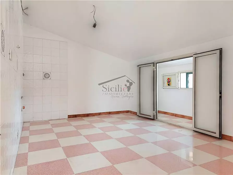 Immagine 5 di Appartamento in vendita  a Scicli