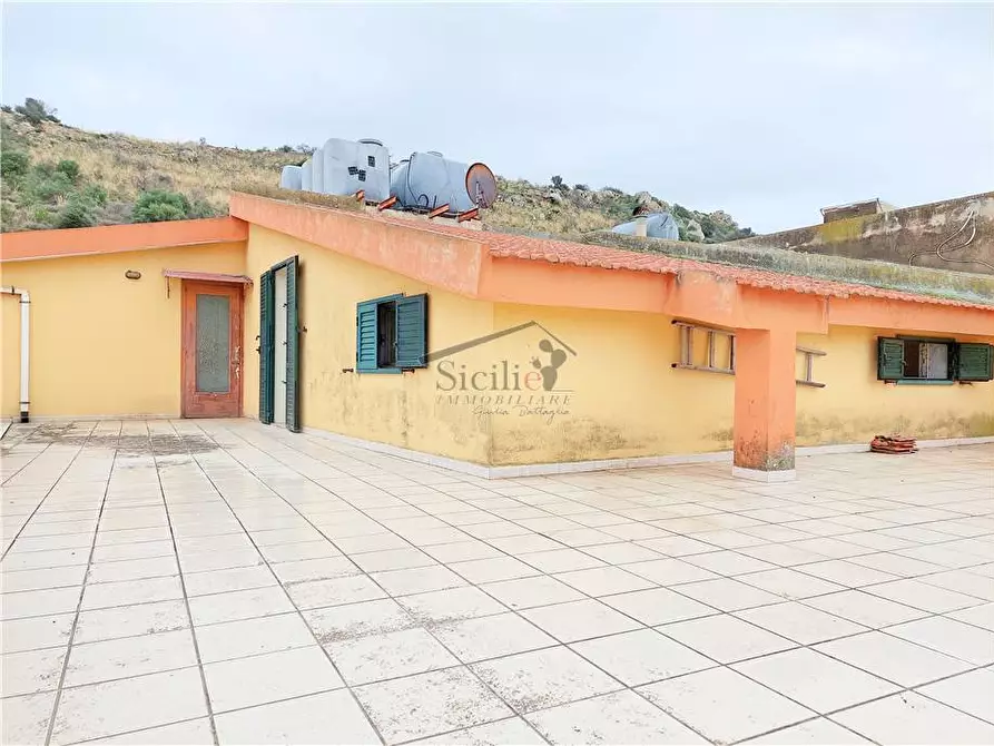 Immagine 9 di Appartamento in vendita  a Scicli
