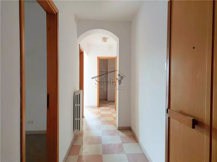 Immagine 9 di Appartamento in vendita  a Scicli