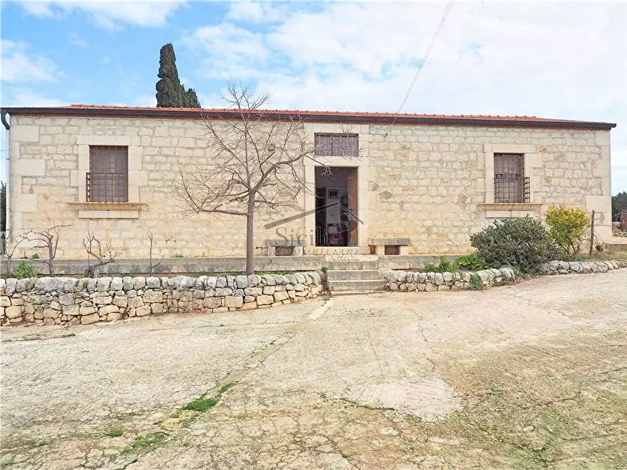 Immagine 4 di Villa in vendita  a Scicli
