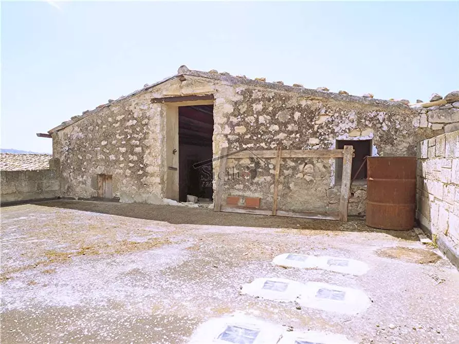 Immagine 8 di Villa in vendita  a Scicli