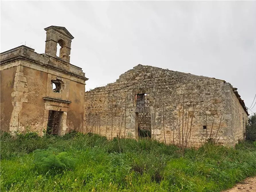 Immagine 3 di Stabile in vendita  a Modica