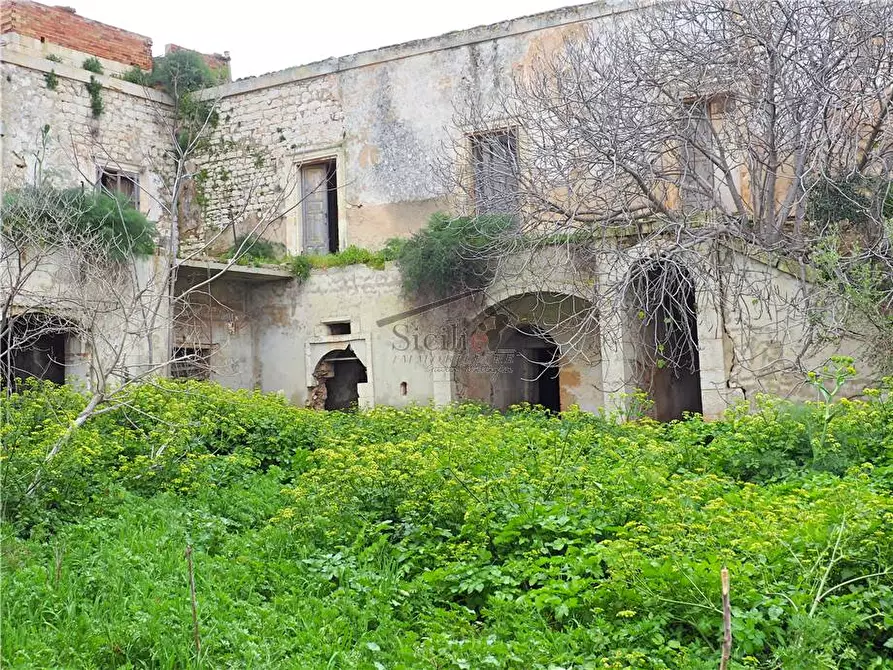 Immagine 5 di Stabile in vendita  a Modica