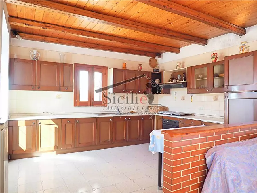 Immagine 2 di Villa in vendita  a Scicli