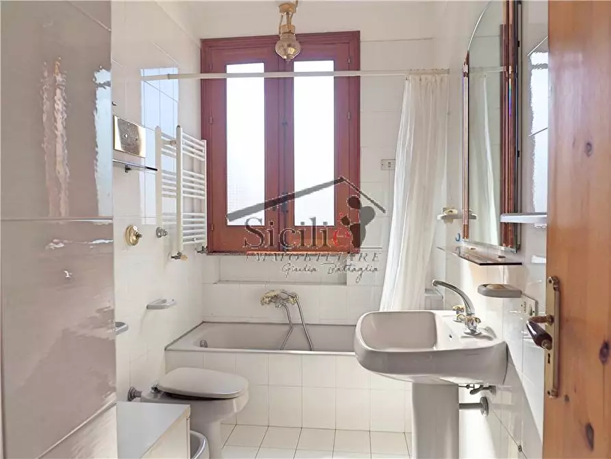 Immagine 9 di Villa in vendita  a Scicli