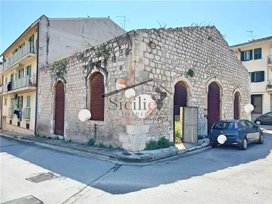 Immagine 2 di Villa in vendita  a Scicli