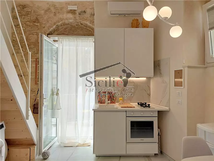 Immagine 11 di Villa in affitto  a Scicli