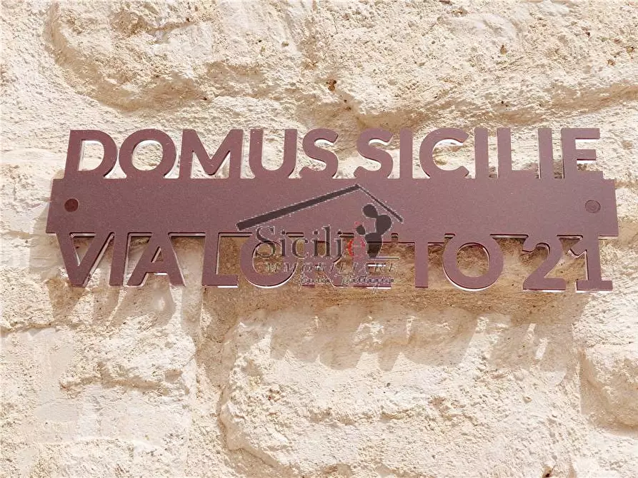 Immagine 2 di Villa in affitto  a Scicli