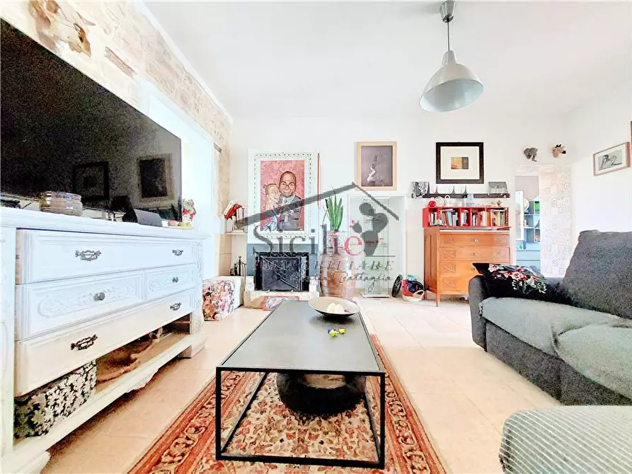 Immagine 10 di Villa in vendita  a Scicli