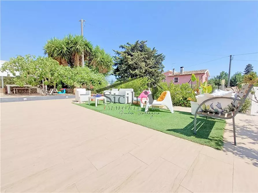 Immagine 4 di Villa in vendita  a Scicli