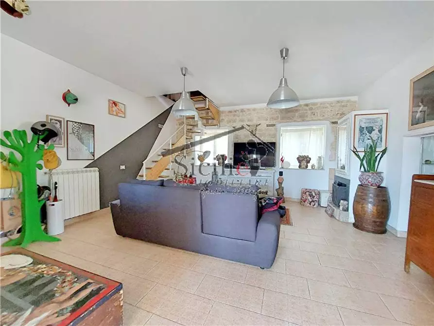 Immagine 8 di Villa in vendita  a Scicli
