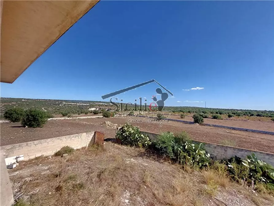 Immagine 13 di Villa in vendita  a Modica